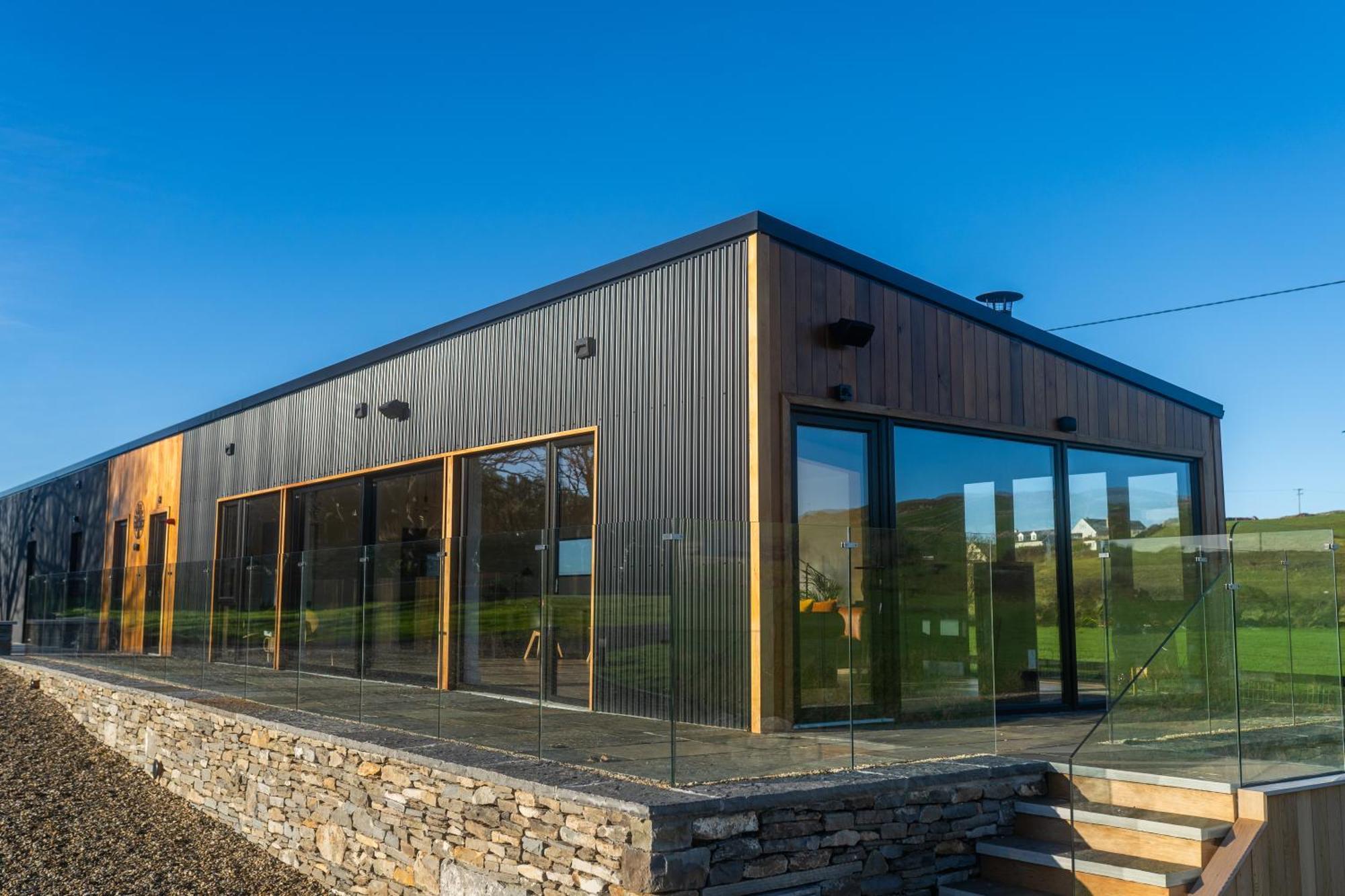 Castledarcy Glamping Lägenhet Lahinch Exteriör bild